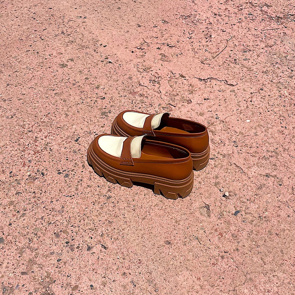 Alohas Trailblazer Leather Loafers